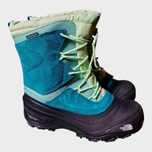 The North Face Aqua and Black Snow Boots Boys 6Y